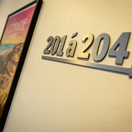 Astrid Отель Кан