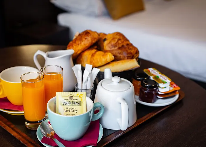 מלון Astrid Centre 2*