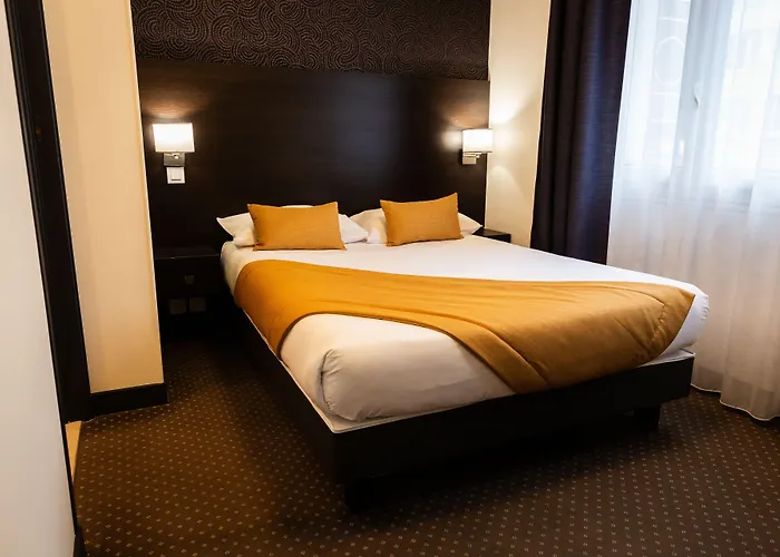 Отель Astrid Кан